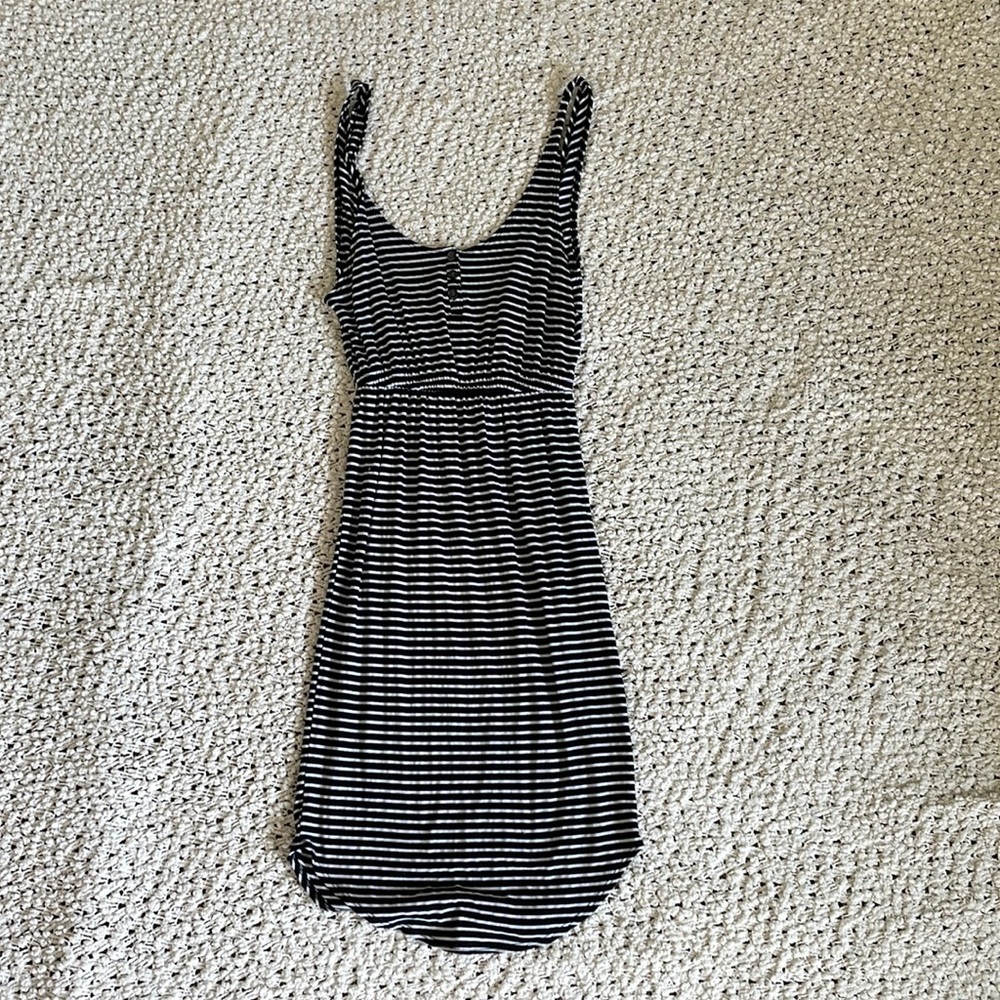 🖤 Knot Sisters Striped Bodycon Dress 🤍